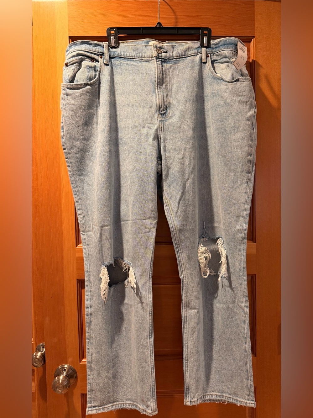 Abercrombie & Fitch Light Blue Straight-Leg Distressed Women's Jeans